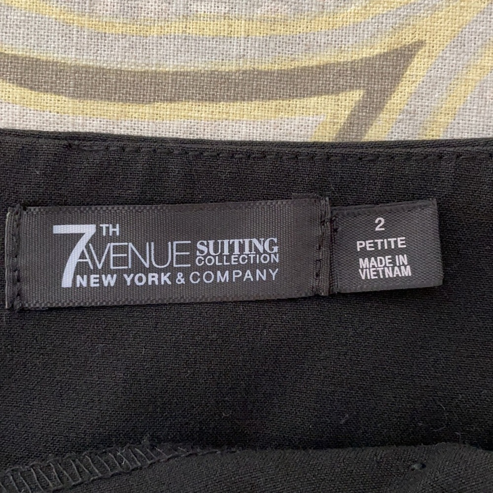 Skirt - Picture 3 of 3